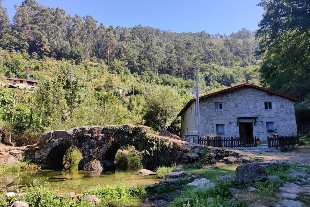 Villa Casa Museu Lagar De Azeite Terras de Bouro Esterno foto